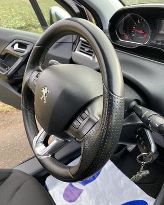 Peugeot 208 cena 26890 przebieg: 148463, rok produkcji 2014 z Strzyżów małe 781